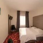 Majestic Alsace - Strasbourg Nord Hotel 2*
