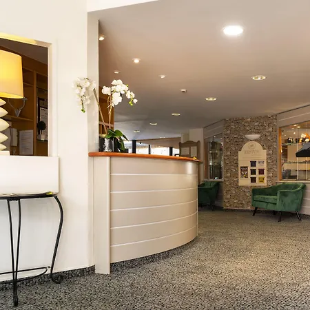 Hotel Majestic Alsace - Strasbourg Nord 2*