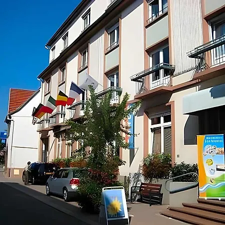 Majestic Alsace - Strasbourg Nord מלון 2*