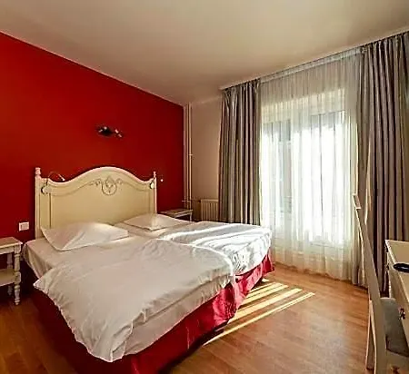 מלון Majestic Alsace - Strasbourg Nord