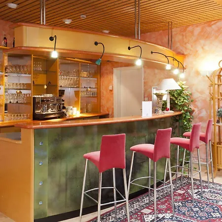 Majestic Alsace - Strasbourg Nord Hotel 2*