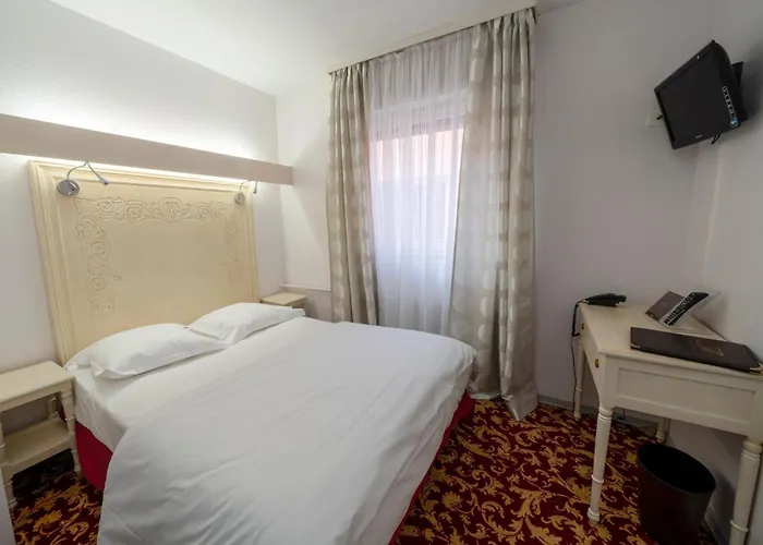 Hotel Majestic Alsace - Strasbourg Nord 2*