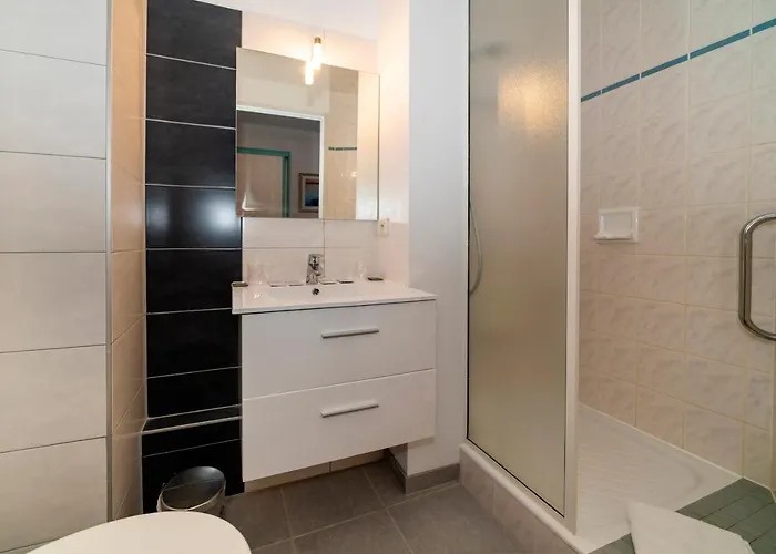 Hotel Majestic Alsace - Strasbourg Nord 2*