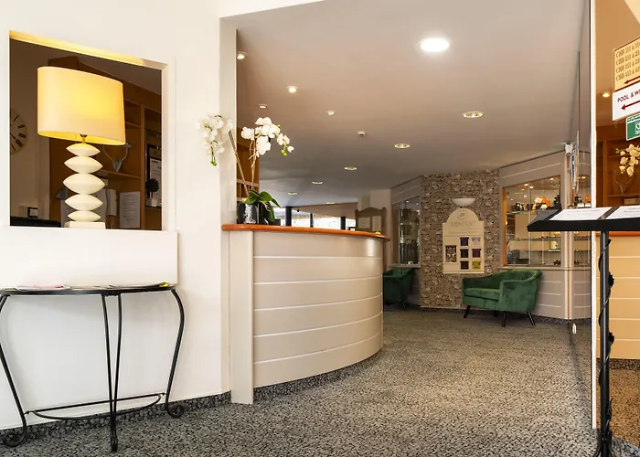 Hotel Majestic Alsace - Strasbourg Nord 2*